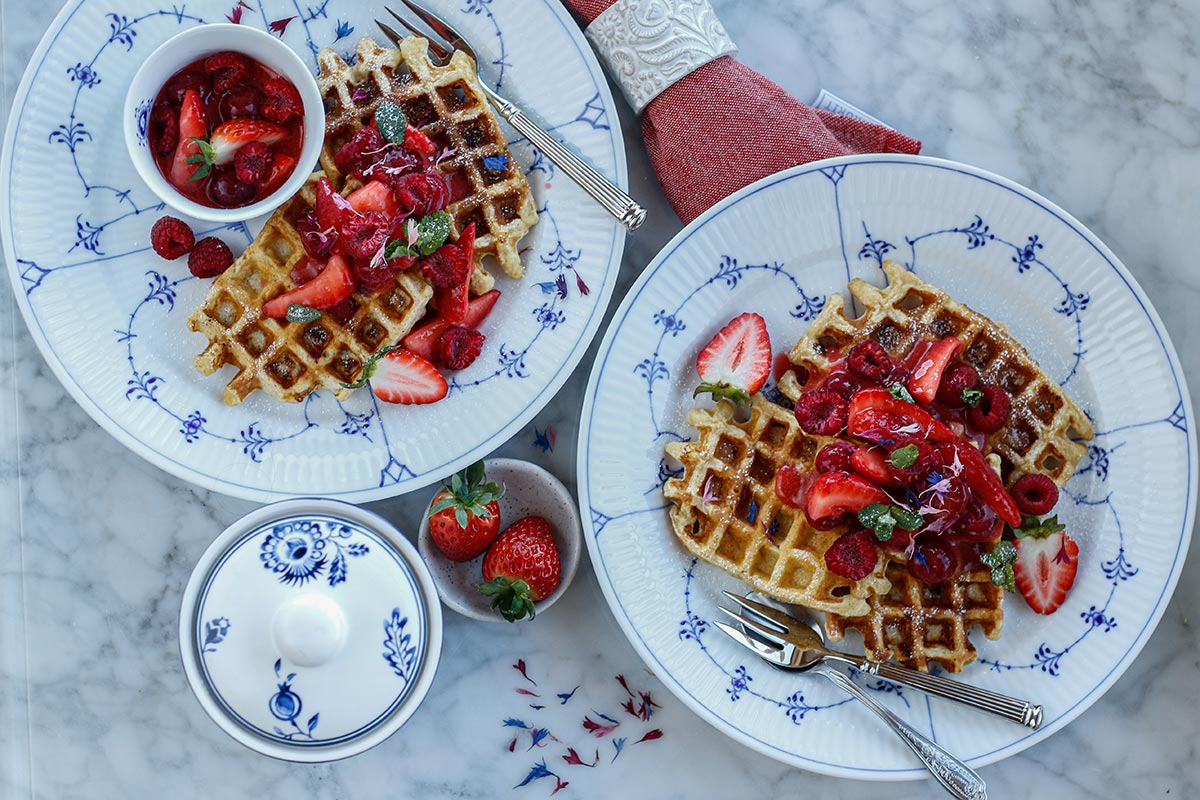 Milchreis-Waffeln mit Erdbeer-Ragout